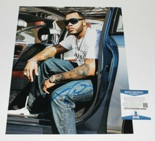 RAPPER SINGER FLO RIDA HAND SIGNED AUTHENTIC 11x14 PHOTO BECKETT COA RIGHT ROUND