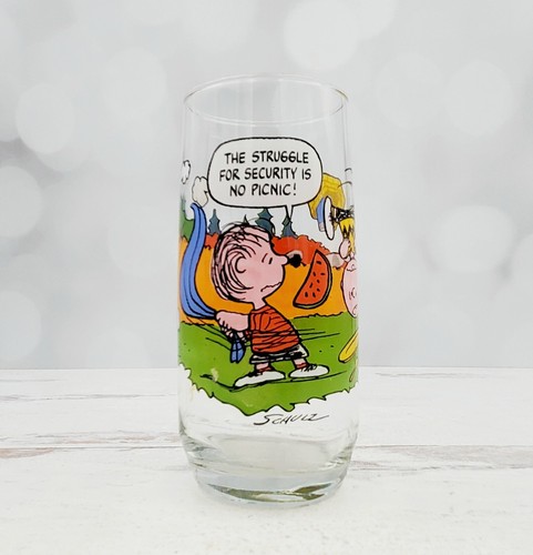 Vintage McDonald’s Peanuts "Picnic Security" 6" Drinking Glass Tumbler - Picture 2 of 5