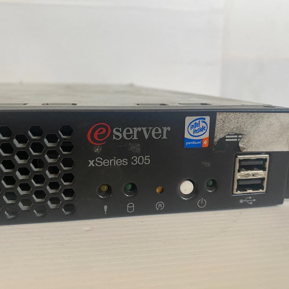 IBM xSeries 305 eServer Pentium 4 2.8 GHz 533 MHz M-T 8673-72X Rack Mount PC - Image 2 of 4