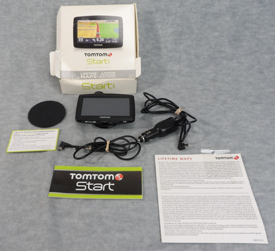 TomTom Start 40M Lifetime Maps 4.3'' Screen with Charger in Original Box Bundle