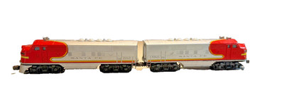 Lionel Sante Fe Diesel 2383 and dummy diesel