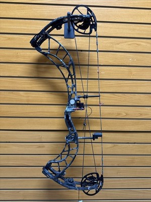 Obsession Defcon M2 6 Compound Hunting Bow - 70#, 27  - Item 3754