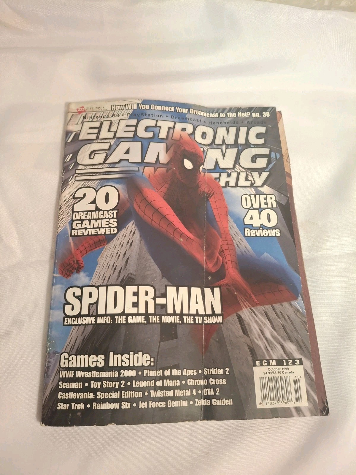 EGM Electronic Gaming October 1999 #123 Spider-Man Magazine Resident Evil 3 Ad