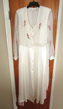 Vtg Victoria's Secret Gold Label Embroidered Bridal Gown Robe Slip Set Satin