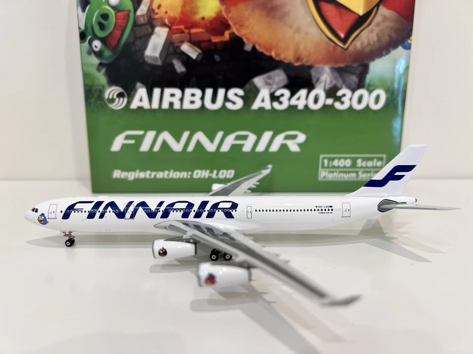 Phoenix 1:400 Finnair Airbus A340-300 Angry Birds OH-LQD - Image 2 of 4