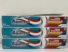 Aquafresh Cavity Protection Fluoride Toothpaste, Cool Mint, 5.6oz Ea, 3 PACK