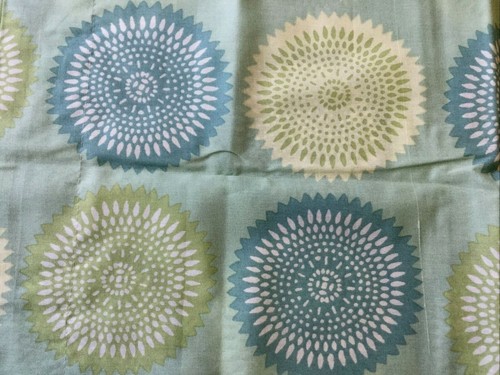 Martha Stewart Everyday Standard Pillow Sham Green with Rosette Print NWOT - Picture 4 of 7
