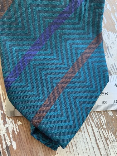 FENDI Men's 100% Silk Necktie ITALY Luxury Geometric Multicolor Vintage 1980s - Picture 3 of 7