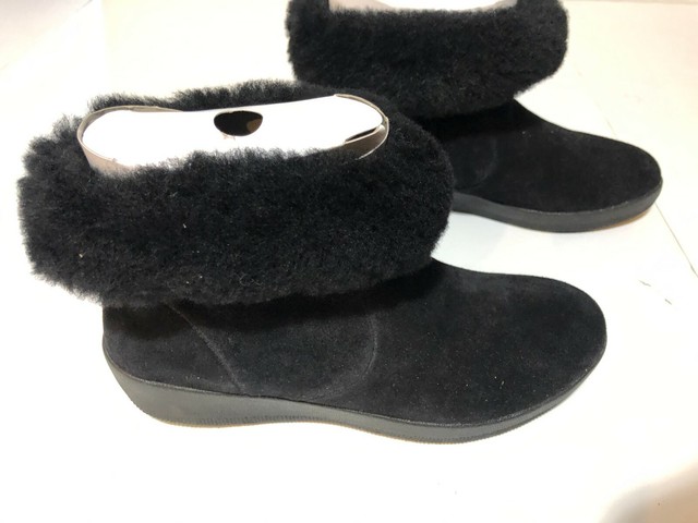 FitFlop Skate Bootie in Leather and 