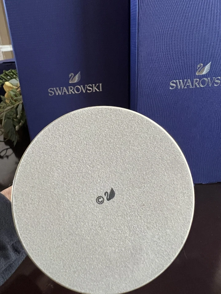 Swarovski Jungle Beats Decor Stand Large Crystal Ornament 5557850 - Image 3 of 4