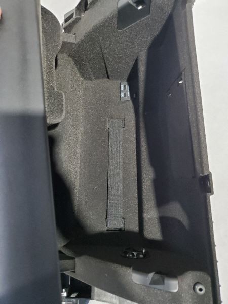 2017 2018 2019 2020 2021 2022 Maserati Levante OEM Glove Box Assembly Black