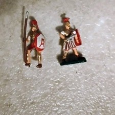 Vtg 25 mm 2 pc Metal Roman Soldiers Hand Painted Miniatures Unmarked Mid-Century