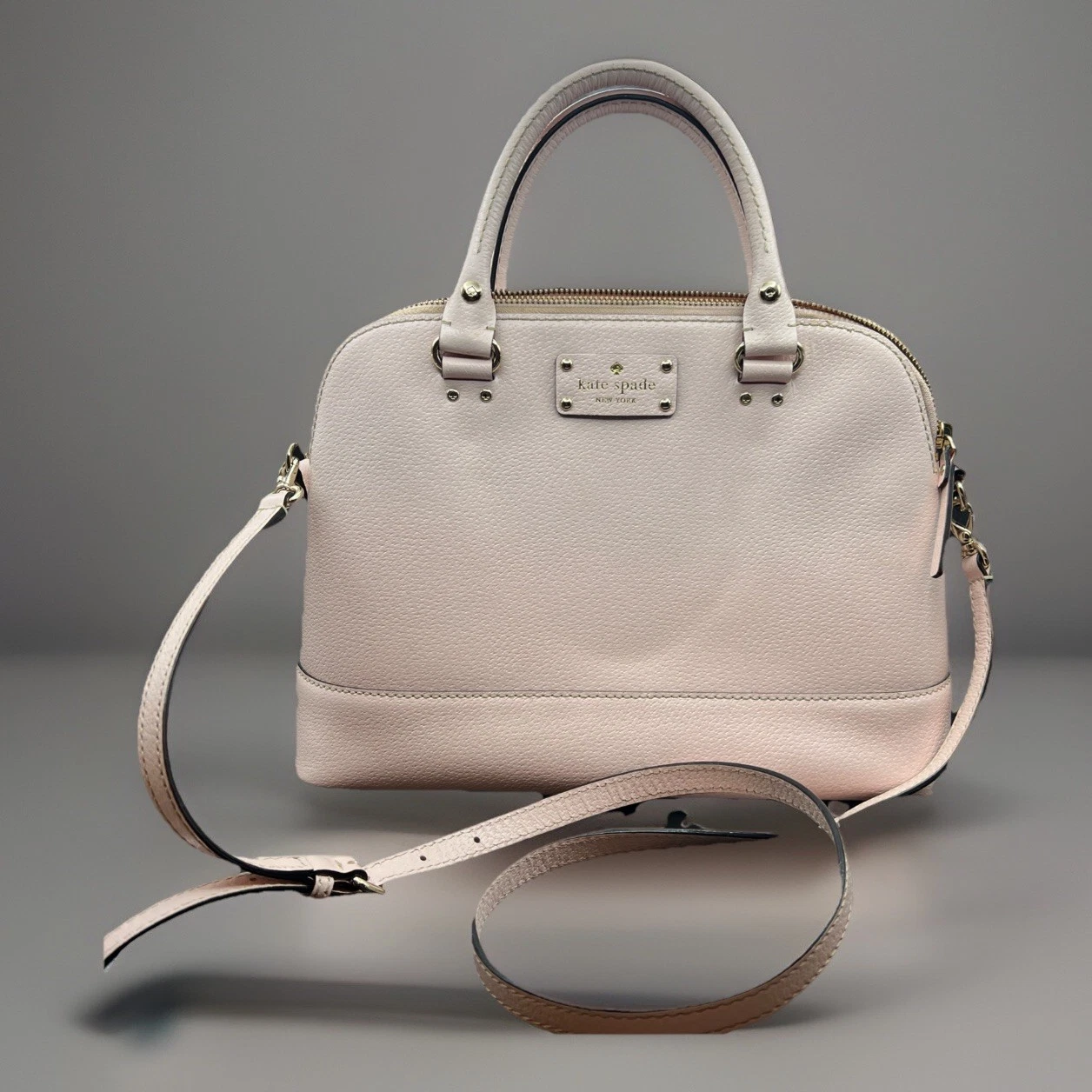 NUOVA BORSA A CUPOLA KATE SPADE ROSE CLOUD ROSA (W 11 50 pollici X H 9 7 pollici X P 5 pollici)