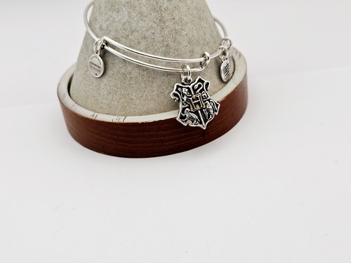 Alex And Ani Harry Potter Hogwarts School Crest Silver Charm Bangle Bracelet ✨️
