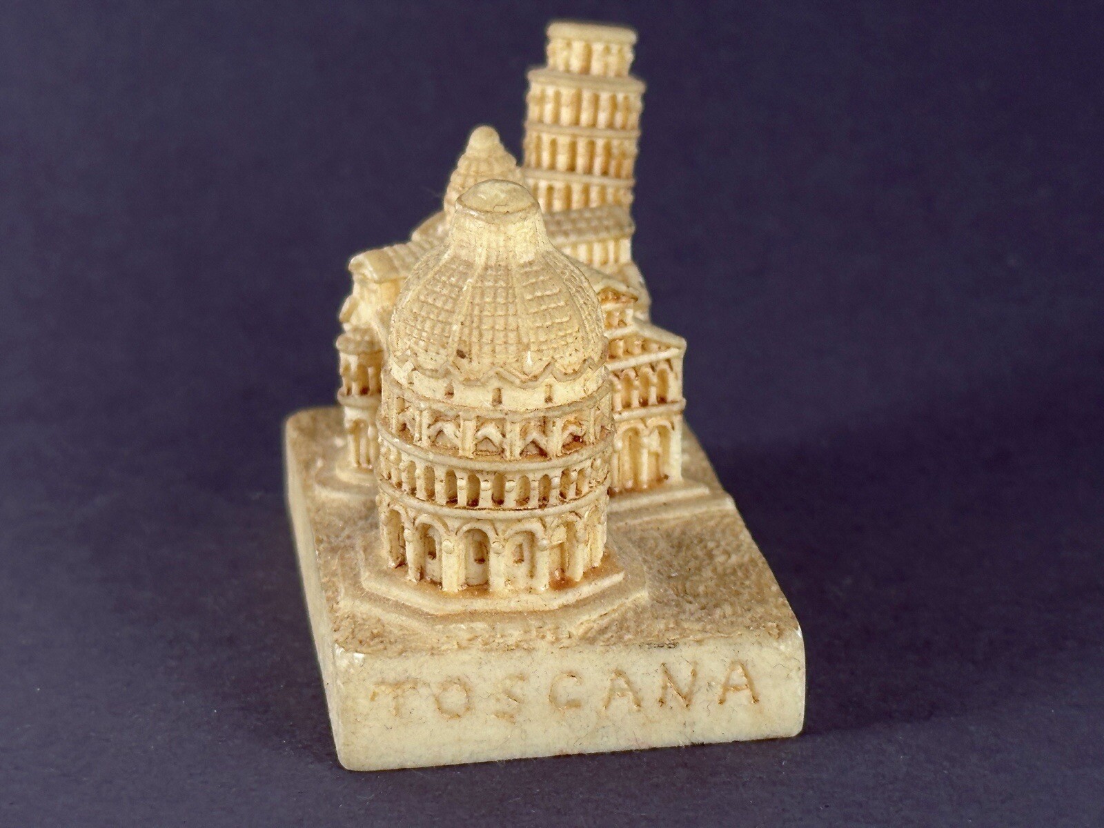 ITALY TOSCANA PIAZZA DEI MIRACOLI PISA 1174 SOUVENIR BUILDING PAPERWEIGHT Resin
