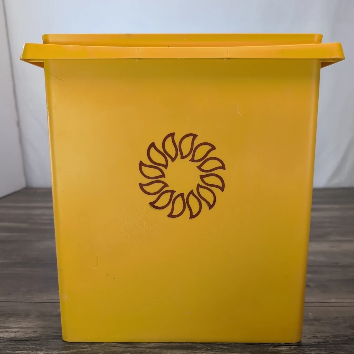 Vintage/Retro Household Trash Cans & Wastebaskets | eBay