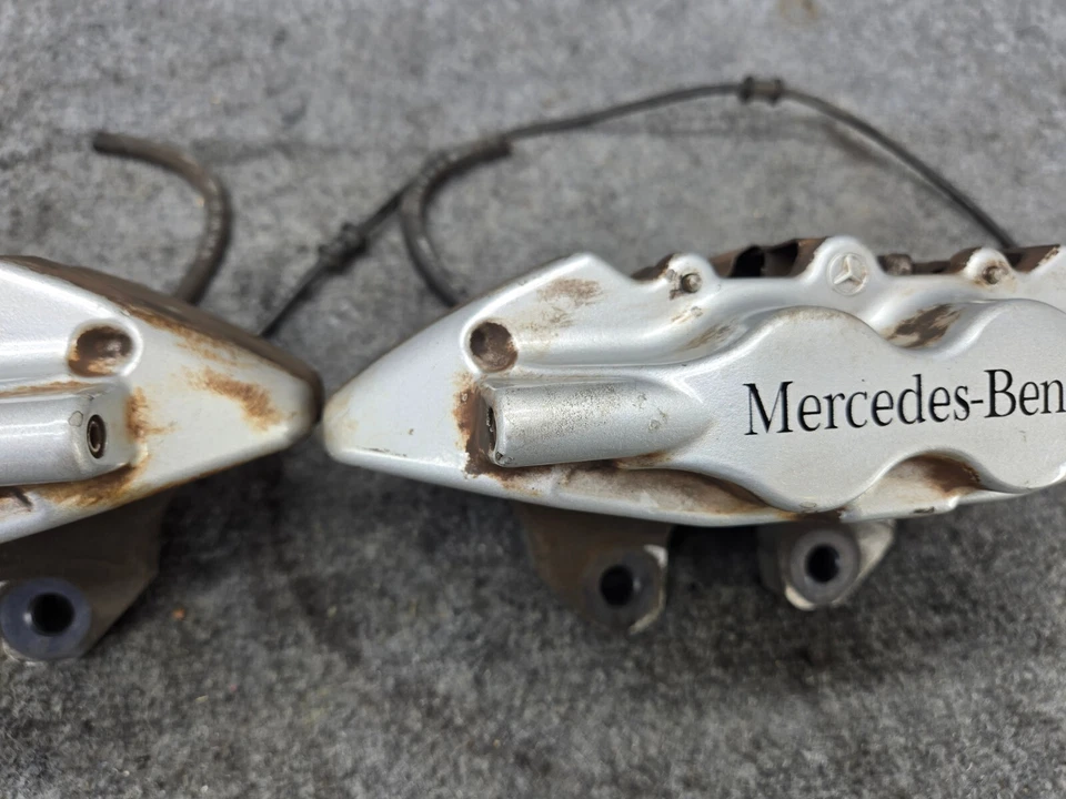 后制动卡钳卡钳套装梅赛德斯 W220 W215 Cl600 S600 V12 OEM — 第 3/4 张图片