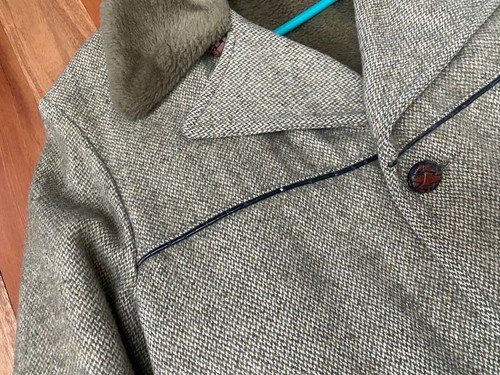 VINTAGE MEN CAMPUS WOOL BROWN GREEN TWEED PILE FUR BUTTON COAT SZ 40 MADE IN USA - Picture 16 of 17