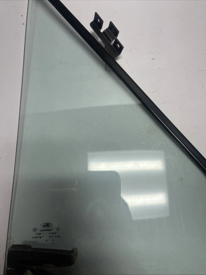 Ford F150 1992-1997 F250 F350 Bronco LH RH puerta delantera ventana ventilación aire ala OEM Foto 4 de 4