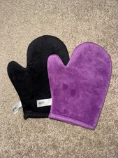 Set of 2 Self Tanning Mitts - Black  Purple - Soft Velvet Applicator Set