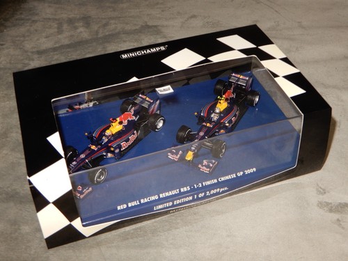 Minichamps F1 1:43 Vettel/Webber Red Bull Racing RB5 1-2 Finish Chinese GP 2009 - Picture 6 of 6