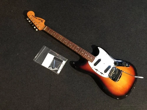 No.105922 Fender Japan MG-69 3TS/R EX- Maintained