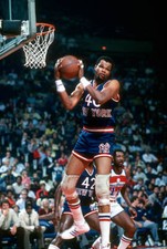 Marvin Webster of the New York Knicks1981 Basketball Photo 13