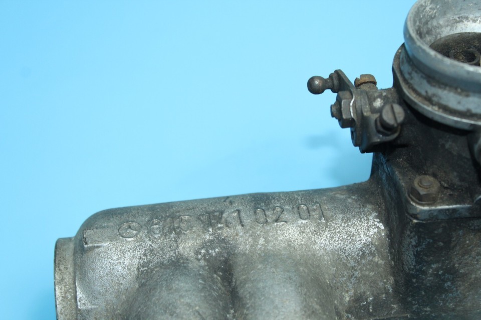 6151410201 Mercedes Benz W115 W123 W110/8 Intake Manifold + Butterfly