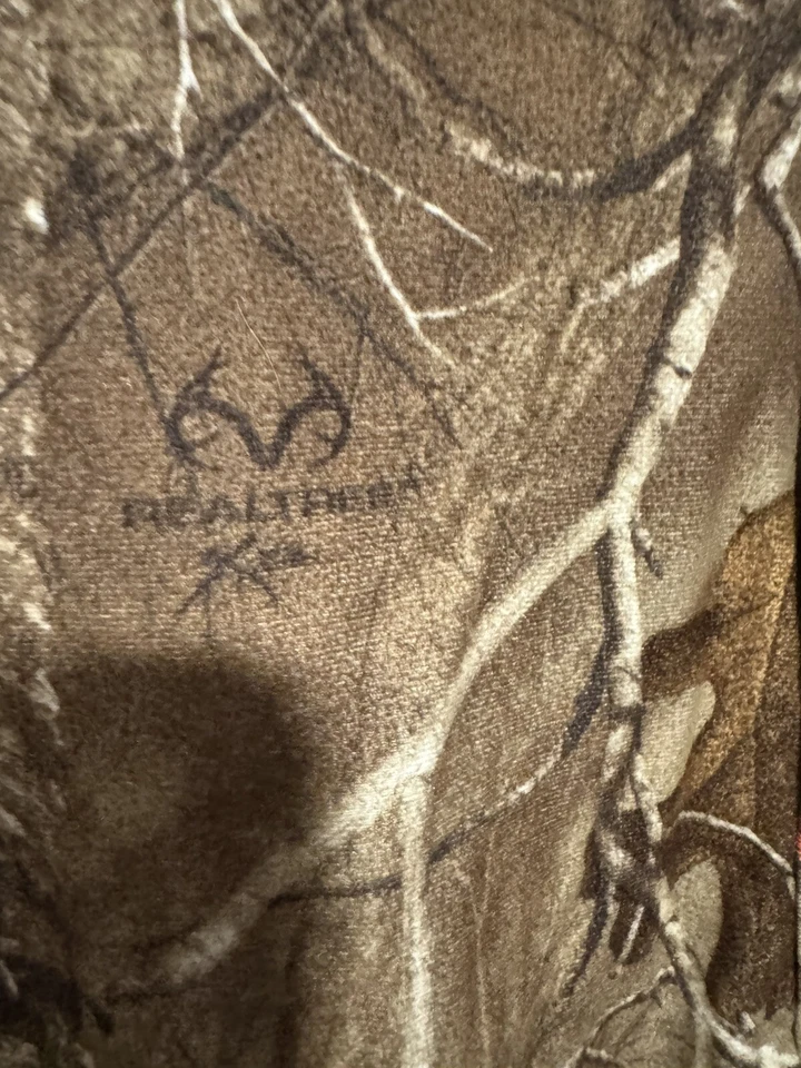 Game Winner Realtree Camo Cargo Pants Men Size L  Loose Deer Hunting - Image 3 of 4