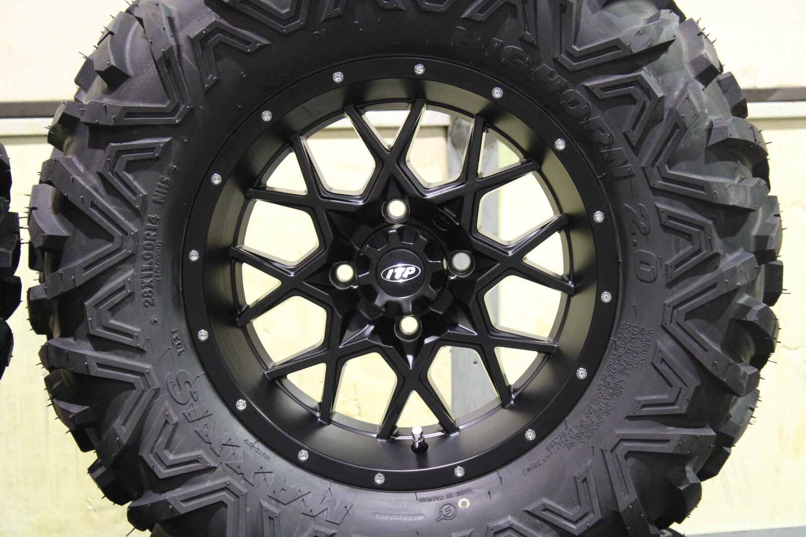 HONDA PIONEER 700 28" BIGHORN RADIAL ATV TIRE 14" HURRICANE WHEEL KIT IRS10K