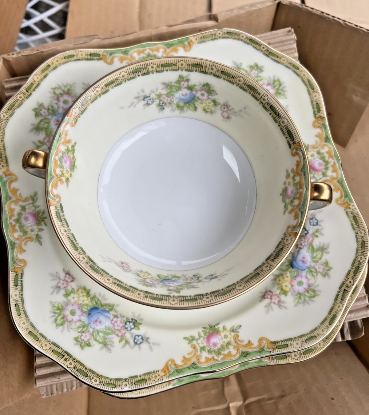 VTG SET OF 80 PCS MEITO CALAIS HAND-PAINTED GREEN BORDER FLORAL - Free Shipping