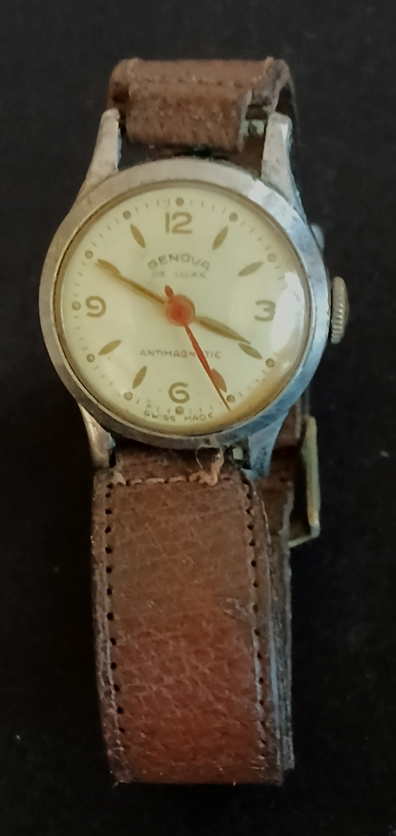 Vtg Genova Deluxe Men's Wristwatch Hand Wind Antimagnetic Swiss