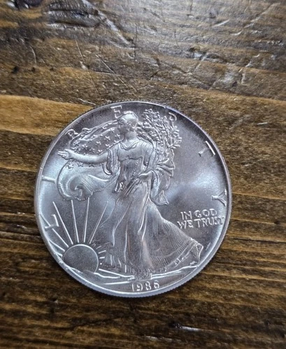 1986 SILVER AMERICAN EAGLE  1 OZ BULLION COIN