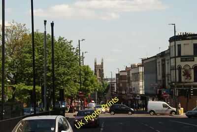 Foto 6x4 Blick auf St. John the Evangelist Kirche von Holloway Road Camde c2015