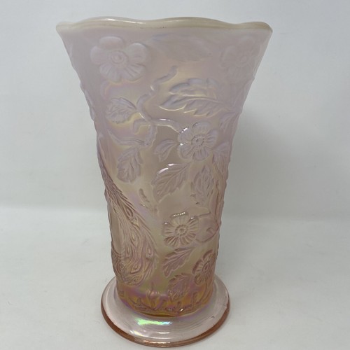 Fenton Pink Champagne opalescent iridized Peacock 7.5" garden vase **READ - 第 4/18 張圖片