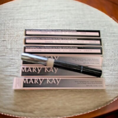 MARY KAY Facial Highlighting pen ~ Choose your shade ~ New in box