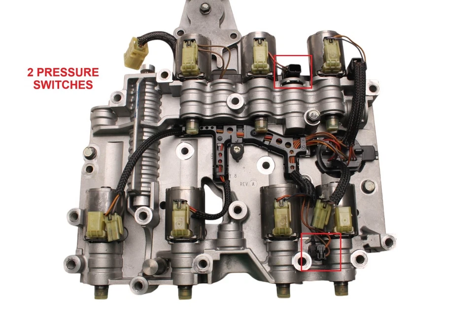 136740B - 5R110W, CUERPO VÁLVULA, 2 PRESOSTATOS, FORD EXCURSION, 2004-2005 Foto 2 de 4