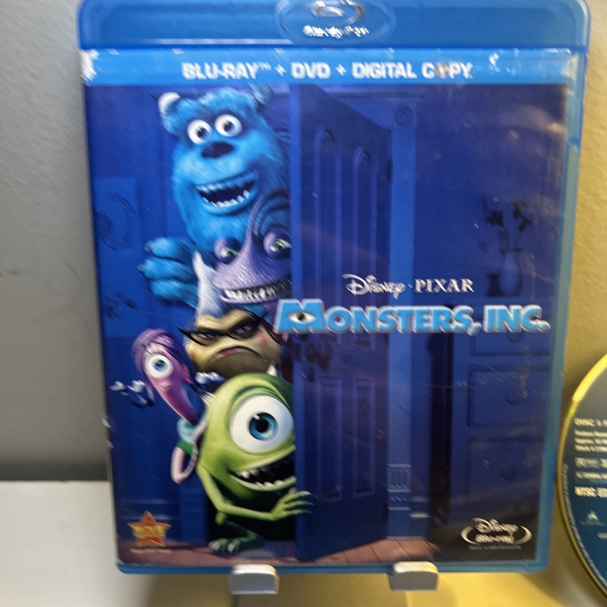 【コンユ】MONSTER 【DVD付き】 Disney/Pixar's Monsters, Inc. (2001) DVD / 4K Comparison