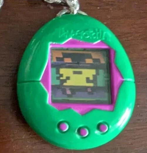 Llavero Tamagotchi Vintage 1997 McDonalds Juguete Llavero Verde Años 90 Bandai Foto 4 de 4