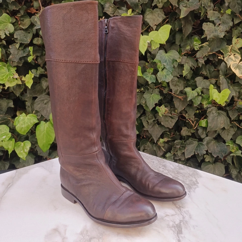 Botas de Equitação Rag & Bone NEWBURY Joelho Alto Couro Pebbled com Zíper Tamanho 38 Marrom - Imagem 2 de 4