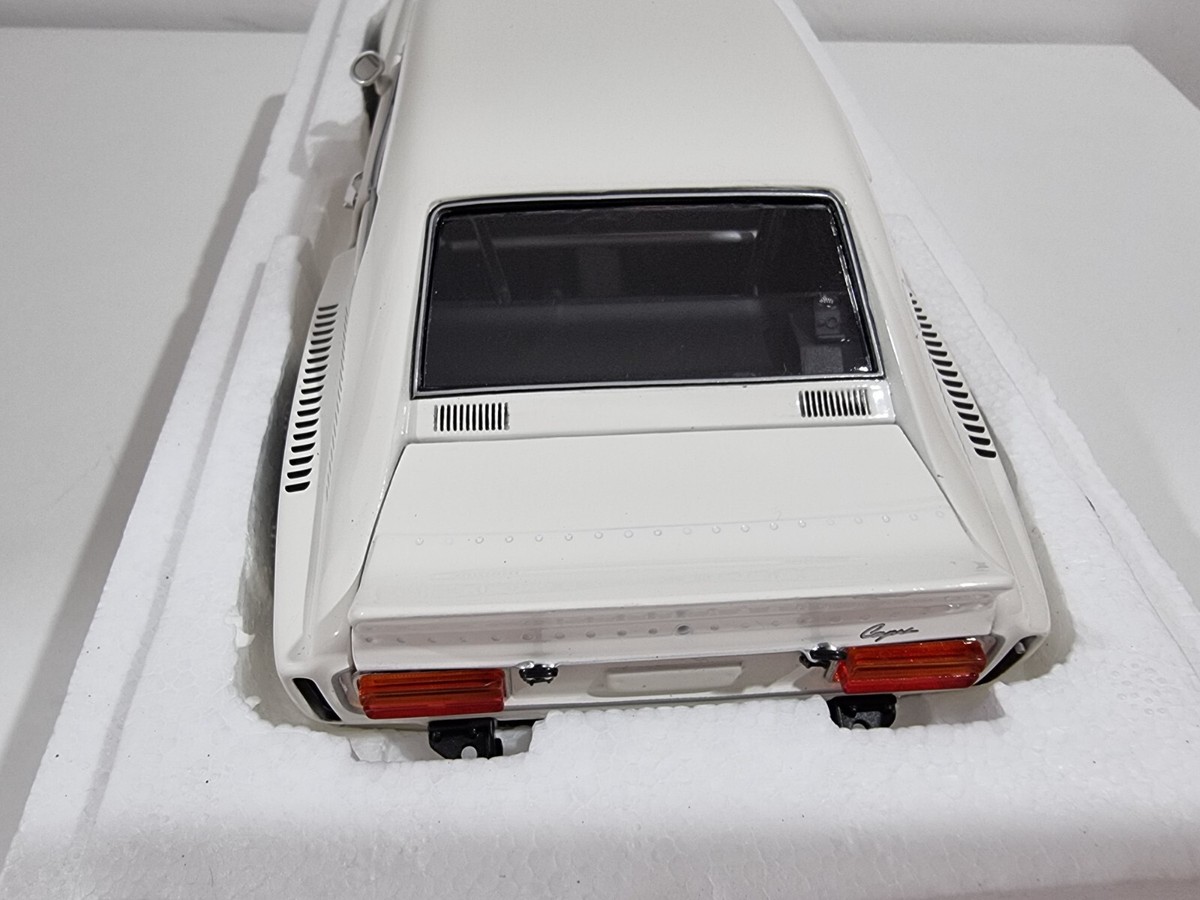 Minichamps 183748003 - Ford Capri RS 3100 - 1974 - White - 1