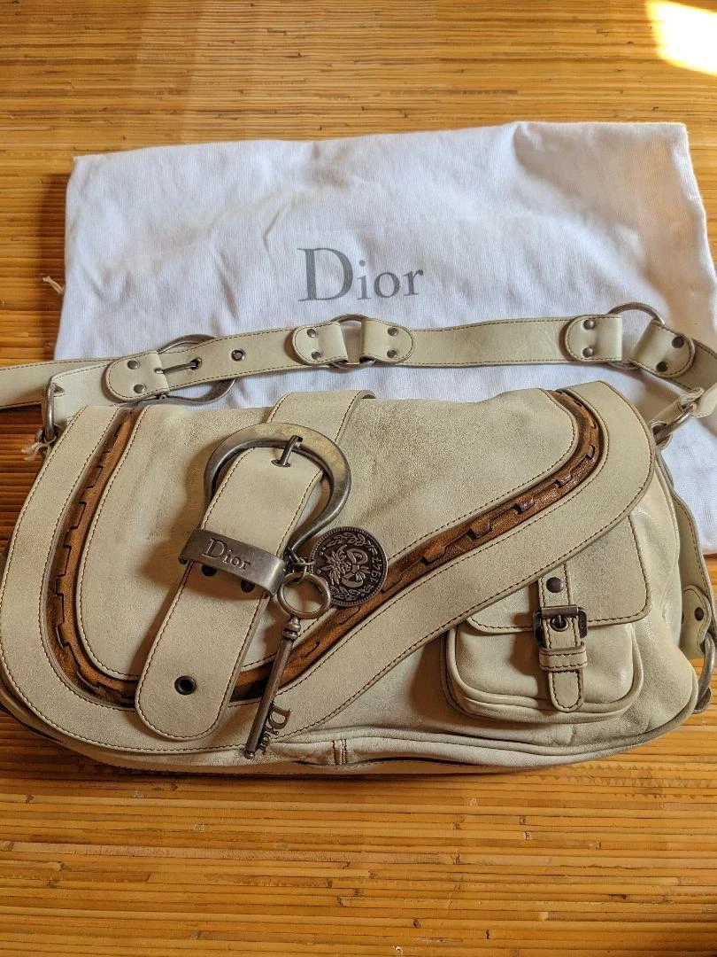 Authentique sac à bandoulière Christian Dior ivoire gaucho cuir du Japon