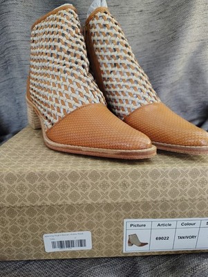 NEW Roolee Braided Leather Tan/White Anklet Boots, Size 7