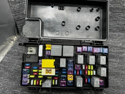 New OE 2013 Dodge Durango / Grand Cherokee TIPM Totally Integrated Power Module