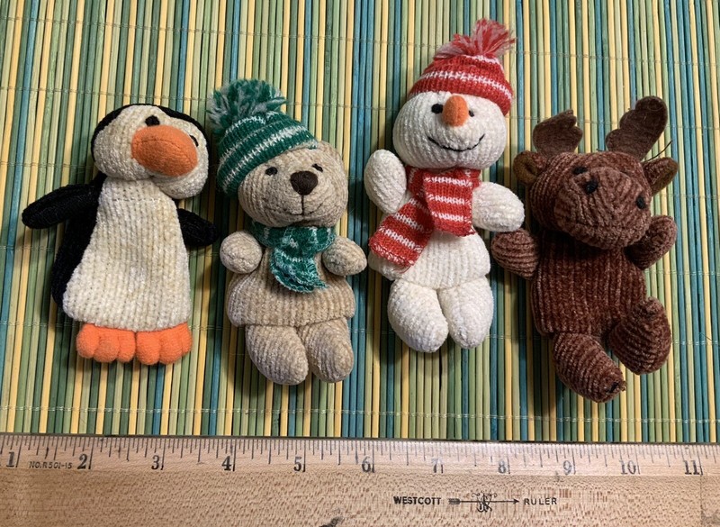 Snowman Reindeer Penguin Bear Finger Puppets  + Reindeer Hand  Christmas 2004