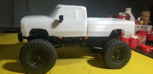 AXIAL SCX24 1ST GEN DODGE RAM MUD TRUCK FIRST GENERATION W/MAGNETIC MOUNTS - Picture 5 of 12