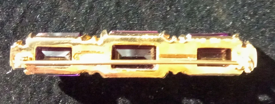 PIN Y PENDIENTES BARRA CRISTAL AMATISTA Y CRISTAL CHRISTIAN DIOR VINTAGE DIFÍCIL DE ENCONTRAR  Foto 3 de 4