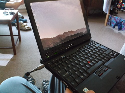 Thinkpad X200T Tablet Laptop 1.86 GHz Dual Core 4GB RAM 128GB SSD - W7 Pro !!