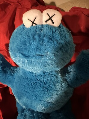 NWT! (1) KAWS x UNIQLO x SESAME STREET BLUE COOKIE MONSTER PLUSH