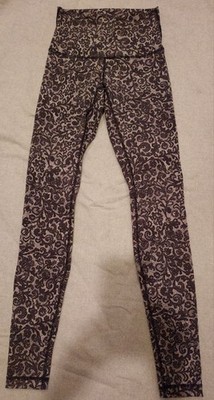 Lululemon Wunder Under Pant (Hi-Rise) Mini Cinder Lace White Black Black Size 6